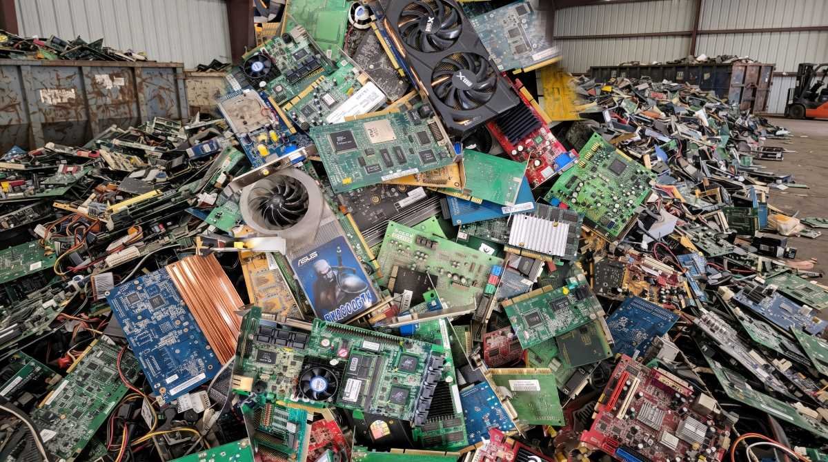 marhabataen-scrap-materials-electronic-srap